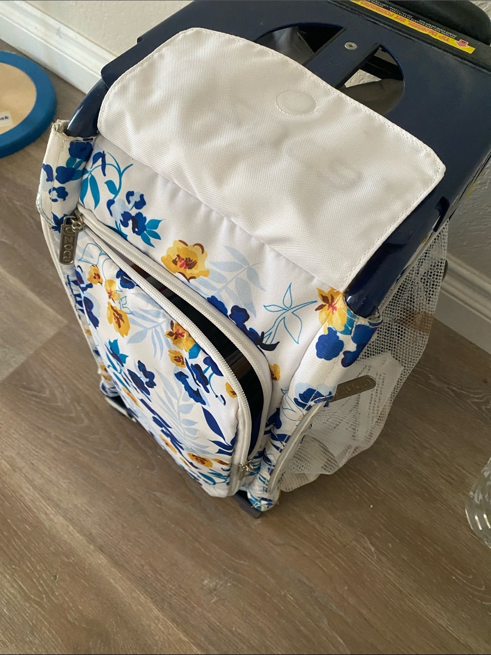 Kids Rolling Tote with Blue & White Floral Print - ÜZÜC - Picture 5 of 5